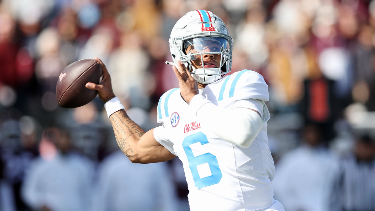 Breaking Down CFP Rankings Ahead Of Decisive Weekend