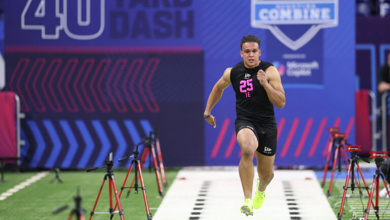 Eli Stowers of the Vanderbilt Commodores participates in the 40-yard dash during the 2026 NFL Scouting Combine at Lucas Oil Stadium on February 27, 2026 in Indianapolis, Indiana.