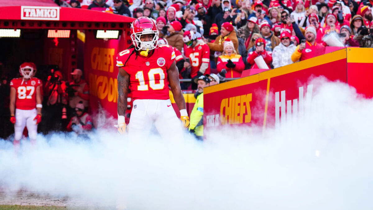 Day 2 NFL Free Agency Tracker: Tuesday Sees Slower Pace But Still Notable Signings