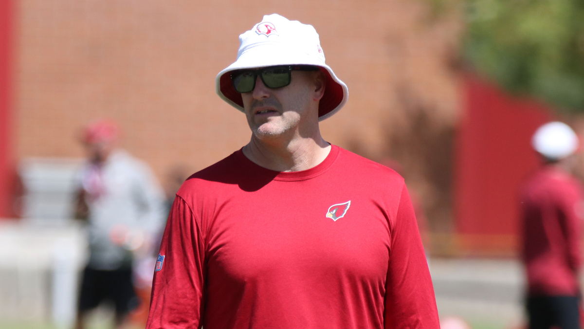 General manager Monti Ossenfort of the Arizona Cardinals watches the defensive players go through drills during the Arizona Cardinals mandatory minicamp practice at Dignity Health Arizona Cardinals Training Center on June 12, 2025 in Tempe, Arizona.