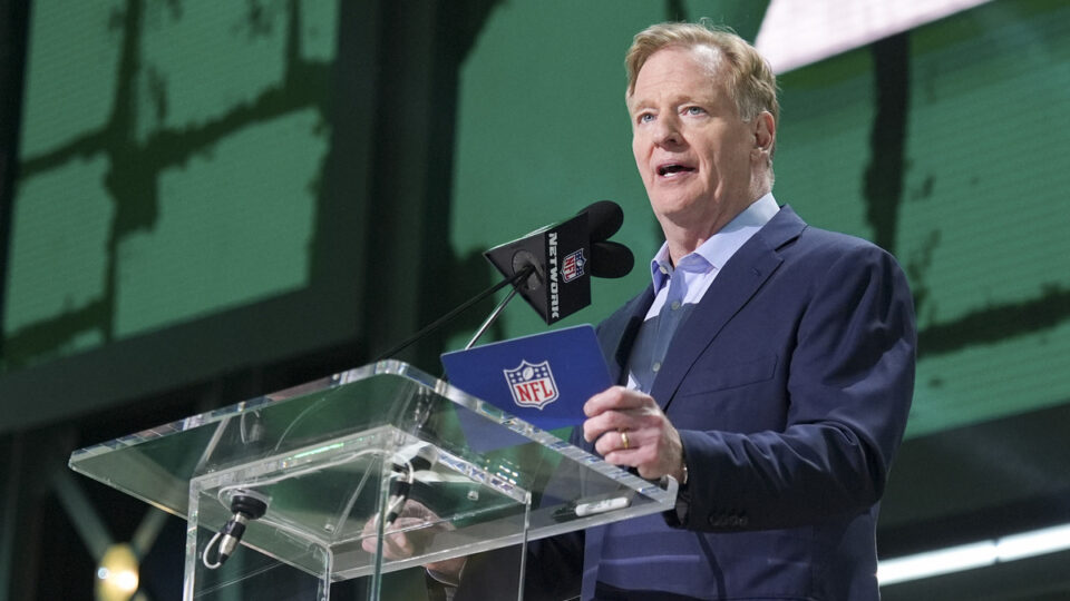 Commissioner Roger Goodell walks on stage to announce the New York Jets pick during the first round of the 2025 NFL Draft on April 24, 2025 in Green Bay, Wisconsin.