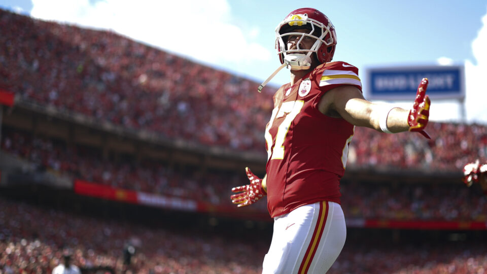 Travis Kelce #87 of the Kansas City Chiefs runs onto the field prior to an NFL football game against the Cincinnati Bengals at GEHA Field at Arrowhead Stadium on September 15, 2024 in Kansas City, Missouri.