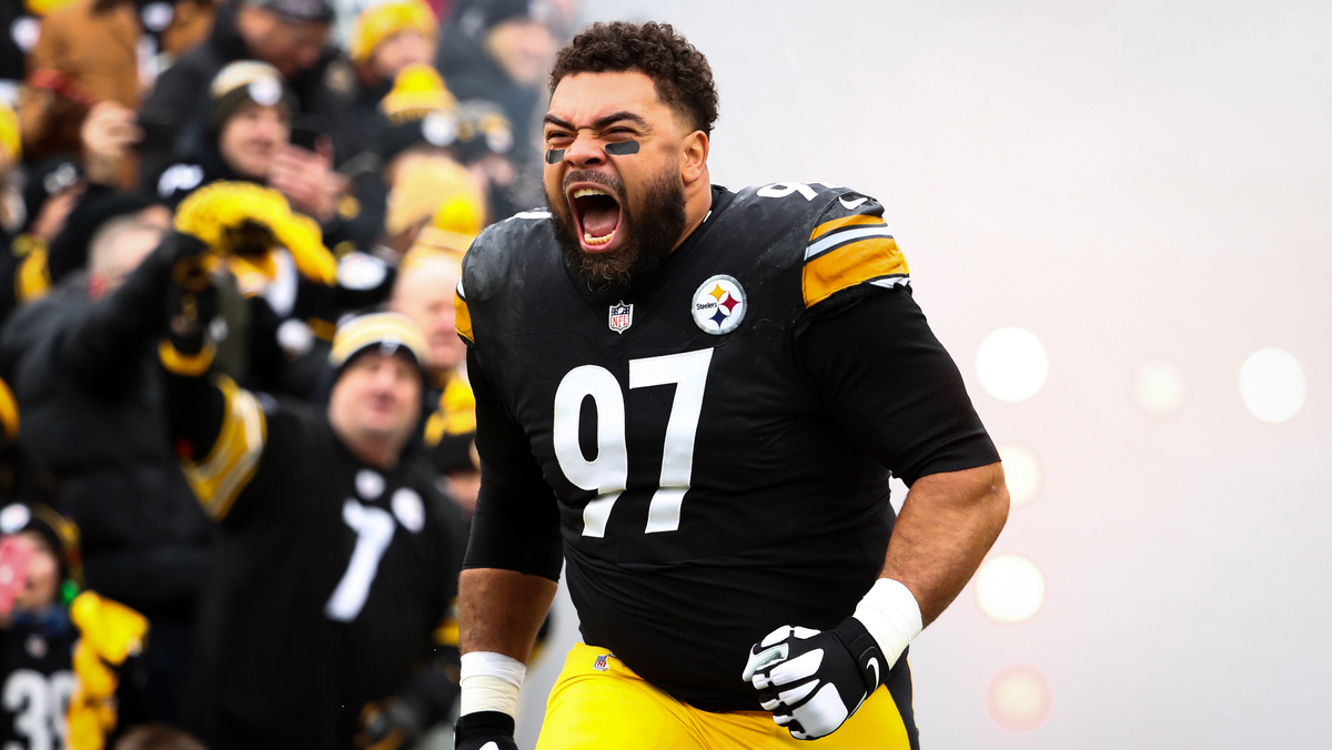 Cameron Heyward #97 of the Pittsburgh Steelers runs onto the field prior to an NFL game against the Tennessee Titans at Heinz Field on December 19, 2021 in Pittsburgh, Pennsylvania.
