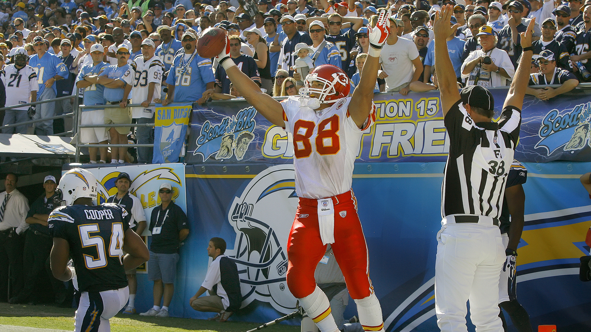 Counting Down The Greatest Players By Number: 88, Tony Gonzalez