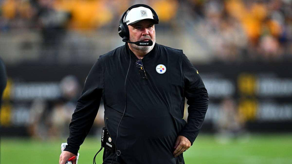Head coach Mike McCarthy of the Pittsburgh Steelers looks on during the game against the Green Bay Packers at Acrisure Stadium on August 13, 2026 in Pittsburgh, Pennsylvania.