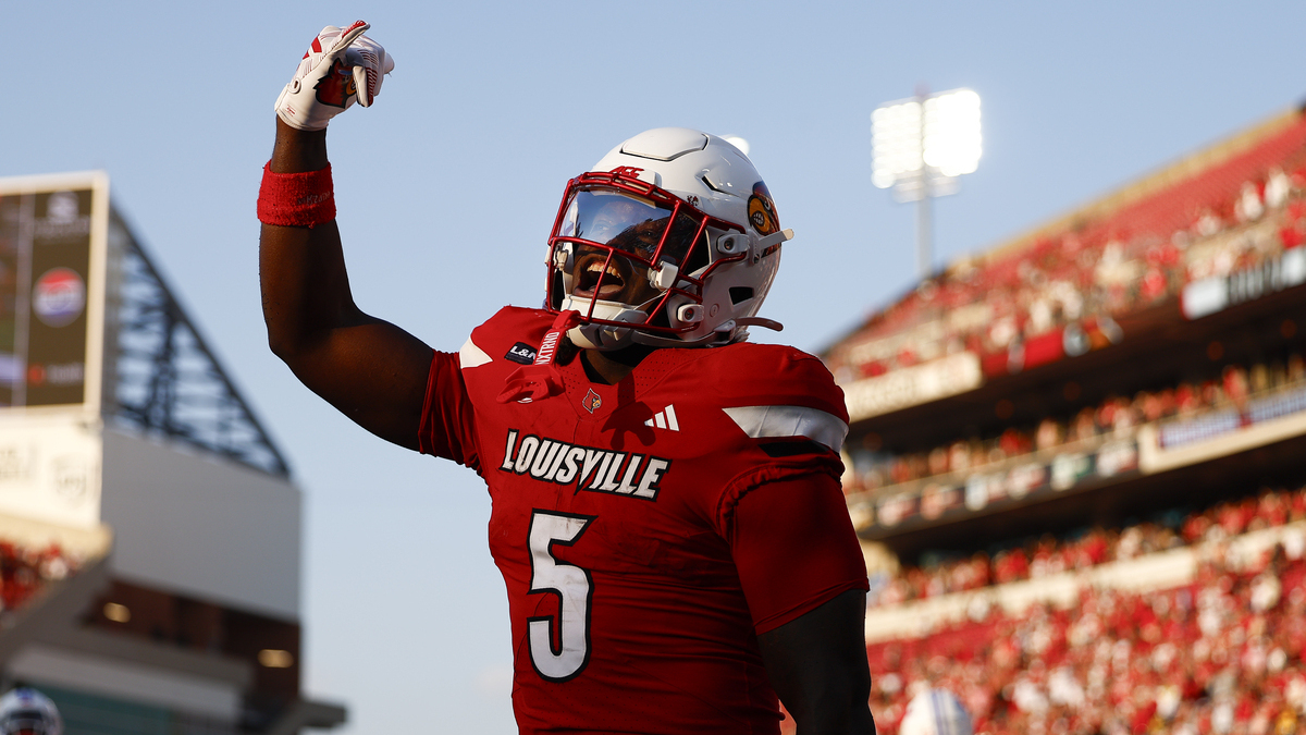 Louisville Cardinals running back Keyjuan Brown (5) celebrates his touchdown in the in the second half of play during a college football game between the SMU Mustangs and the Louisville Cardinals on September 19, 2026 at L&N Federal Credit Union Stadium in Louisville, Kentucky.